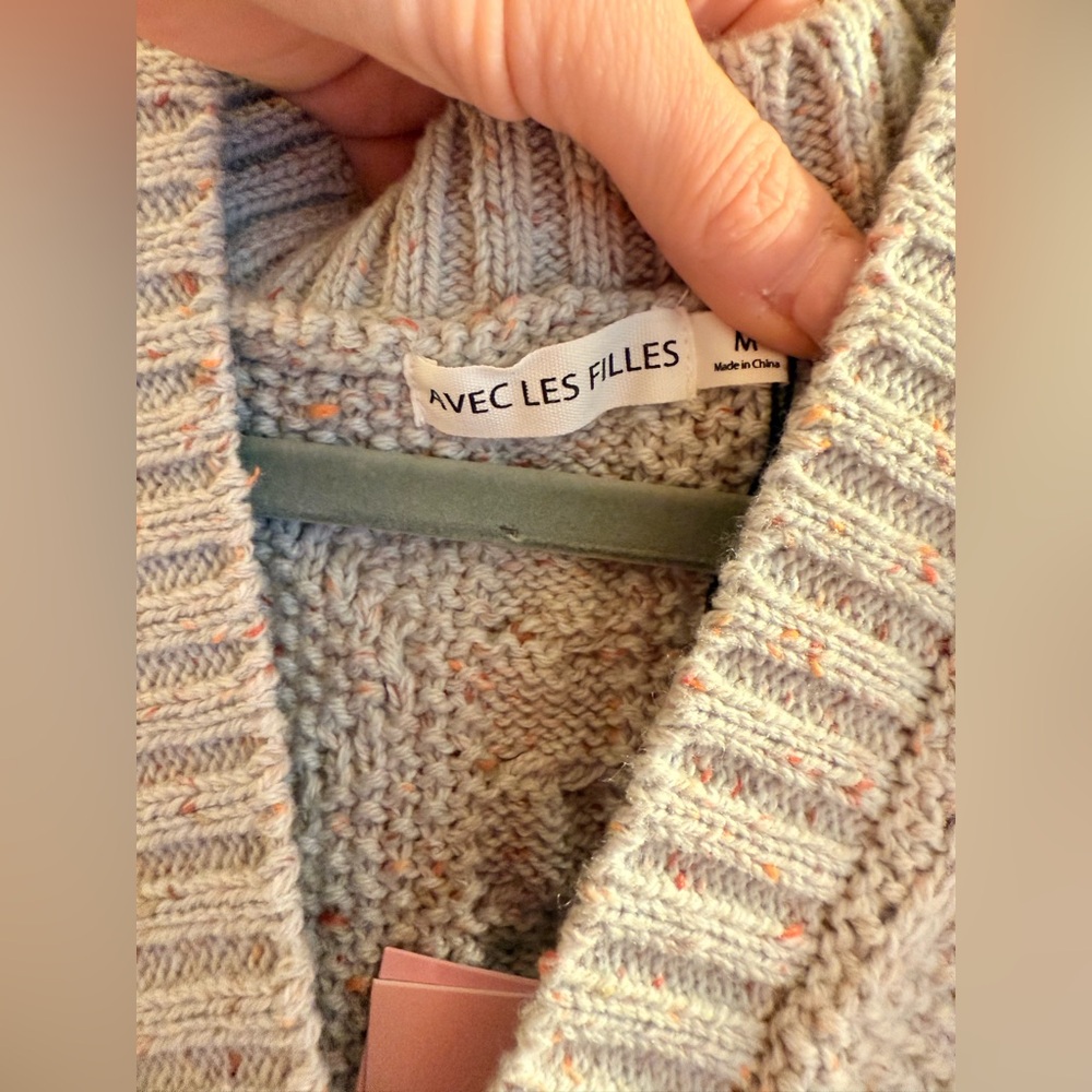 MWT Women's Cable Knit Button-Front Vest - Picture 9 of 12